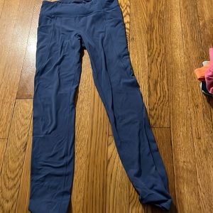 Athletes girl leggings